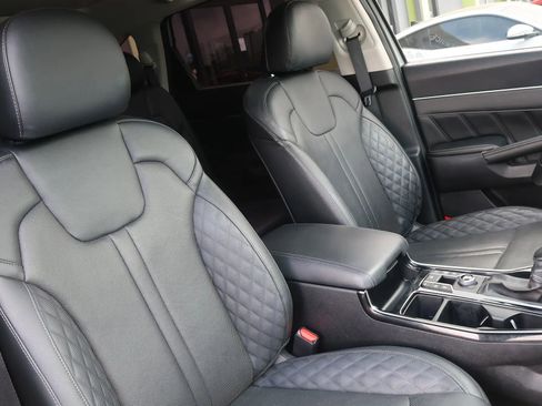 Used 2022 Kia Sorento SX image 27