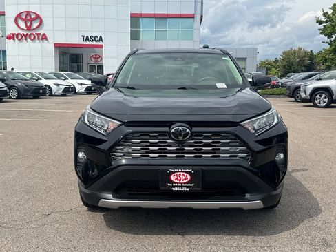Used 2020 Toyota RAV4 Limited AWD/4WD image 2