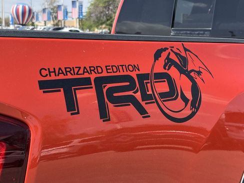 Used 2018 Toyota Tacoma TRD Off-Road w/ Technology Package RWD image 7