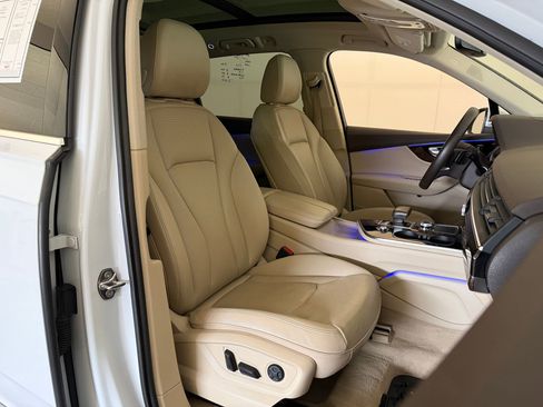 Used 2018 Audi Q7 3.0T Prestige w/ Prestige Package image 32