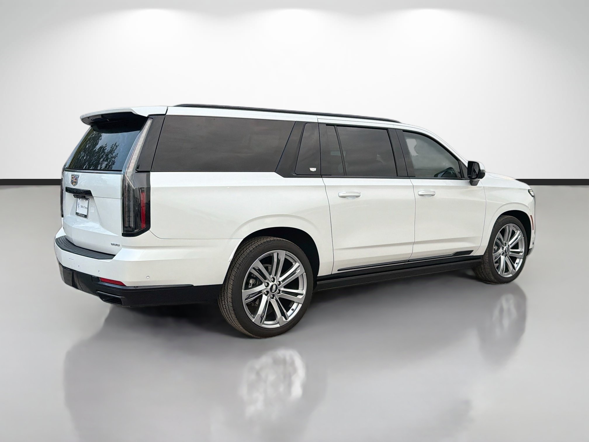 Used 2025 Cadillac Escalade ESV Sport w/ Touring Package AWD/4WD image 3