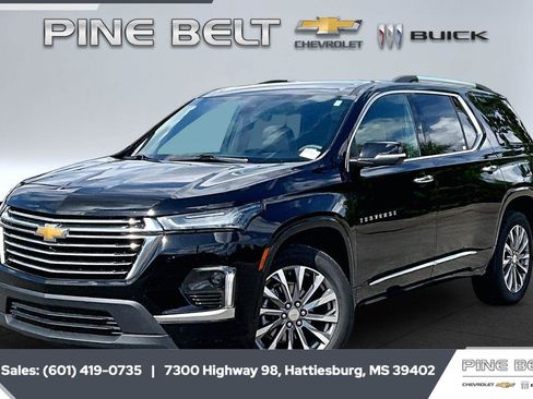 Used 2022 Chevrolet Traverse Premier FWD image 10