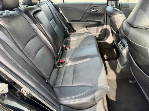 Used 2017 Honda Accord EX-L image 16