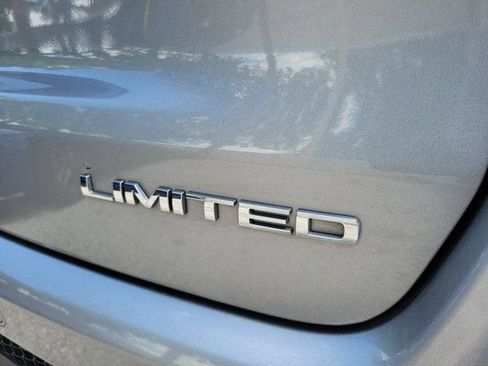 Used 2024 Jeep Compass Limited image 6