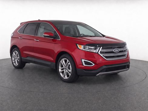 Used 2017 Ford Edge Titanium w/ Equipment Group 301A FWD image 7