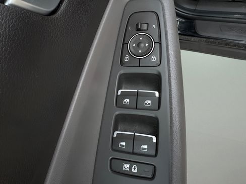 Used 2020 Hyundai Santa Fe SEL FWD image 13