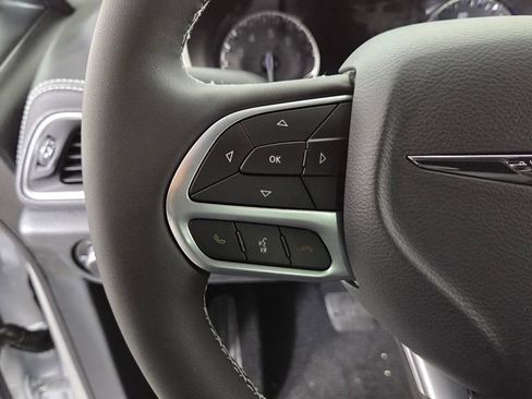 New 2026 Chrysler Pacifica Select FWD image 17