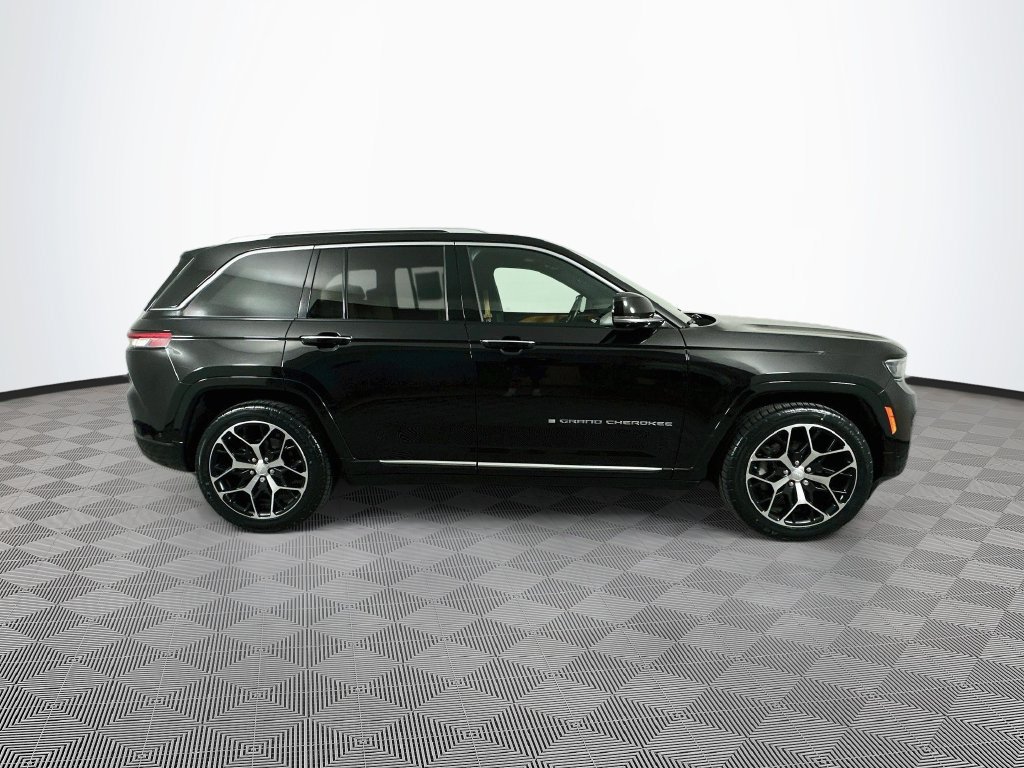 Certified 2023 Jeep Grand Cherokee Summit AWD/4WD image 14