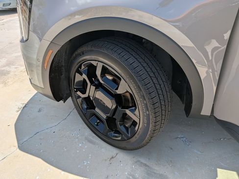 Certified 2026 Kia Sorento SX AWD/4WD image 38