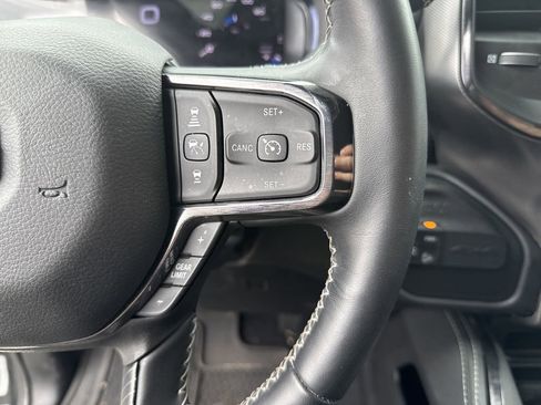 Used 2024 RAM 2500 Limited image 12