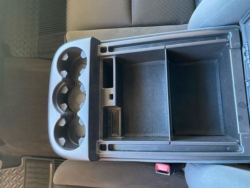 Used 2009 Chevrolet Silverado 2500 LT AWD/4WD image 17