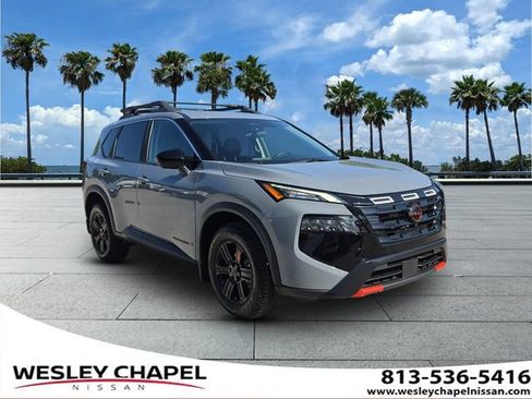 Certified 2025 Nissan Rogue SV AWD/4WD image 1