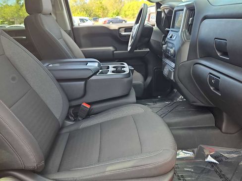 Used 2024 Chevrolet Silverado 1500 Custom image 22