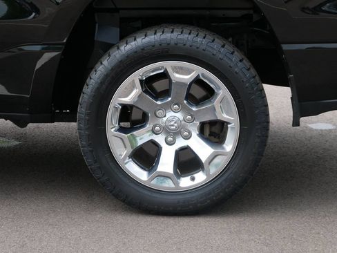 Used 2019 RAM 1500 Big Horn AWD/4WD image 9