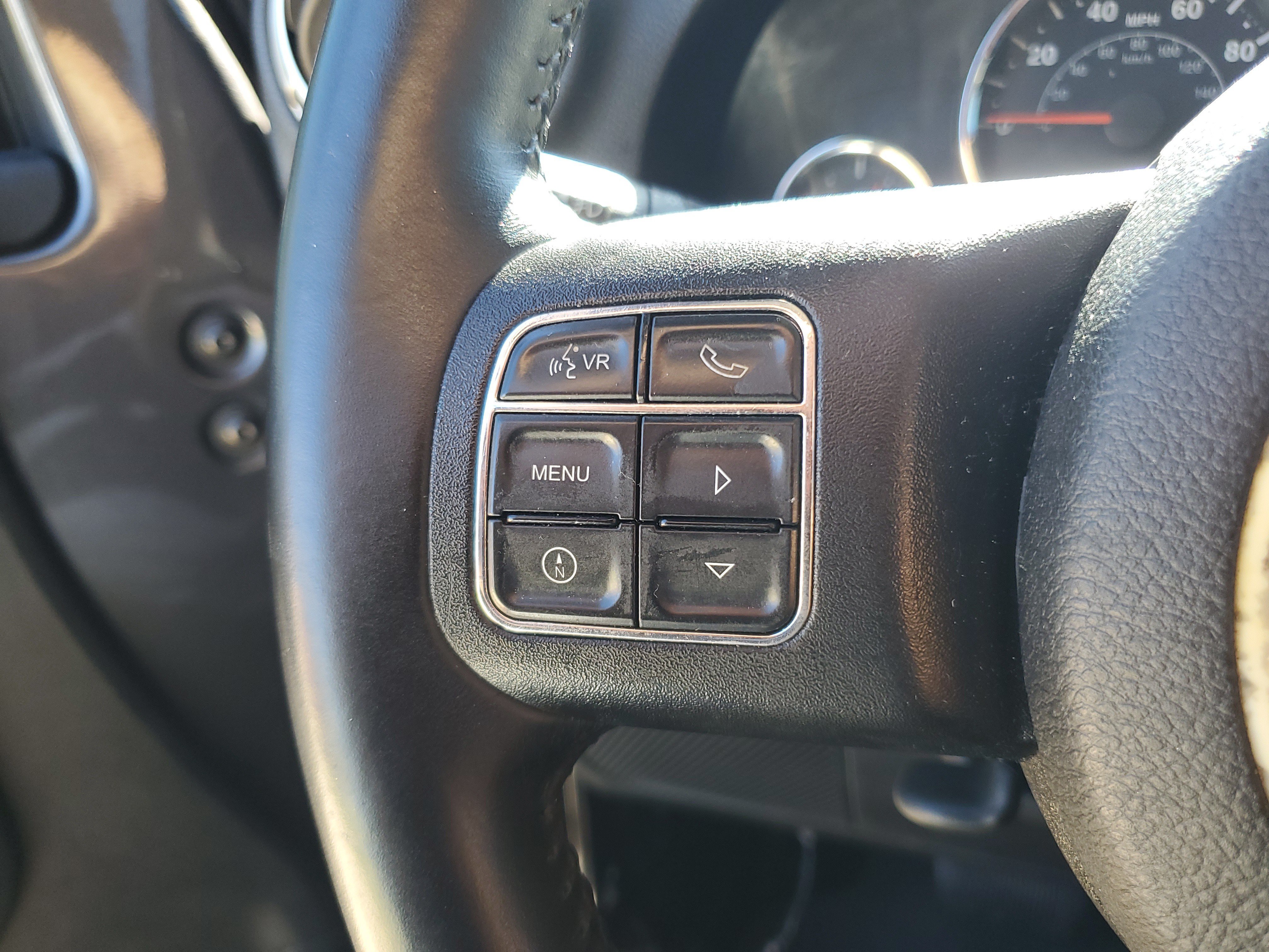 Used 2017 Jeep Wrangler Sahara w/ Connectivity Group AWD/4WD image 16