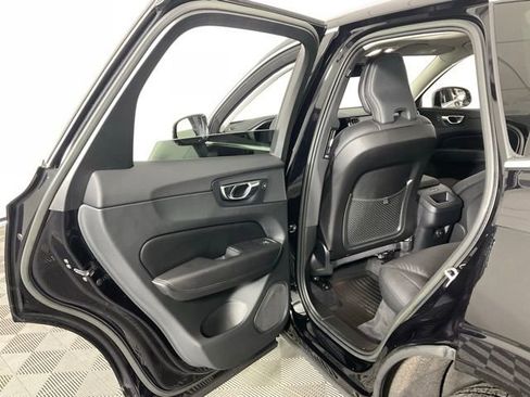 Used 2023 Volvo XC60 B5 Plus w/ Climate Package image 32