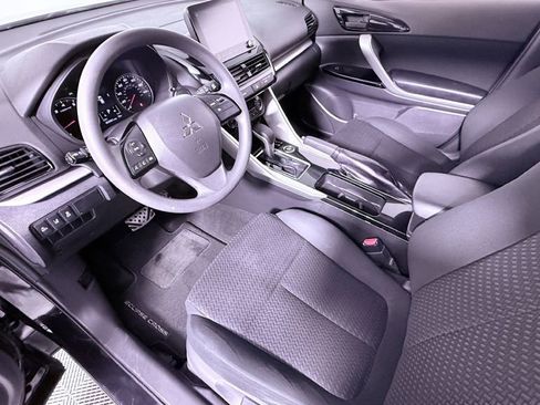 Used 2022 Mitsubishi Eclipse Cross LE image 17