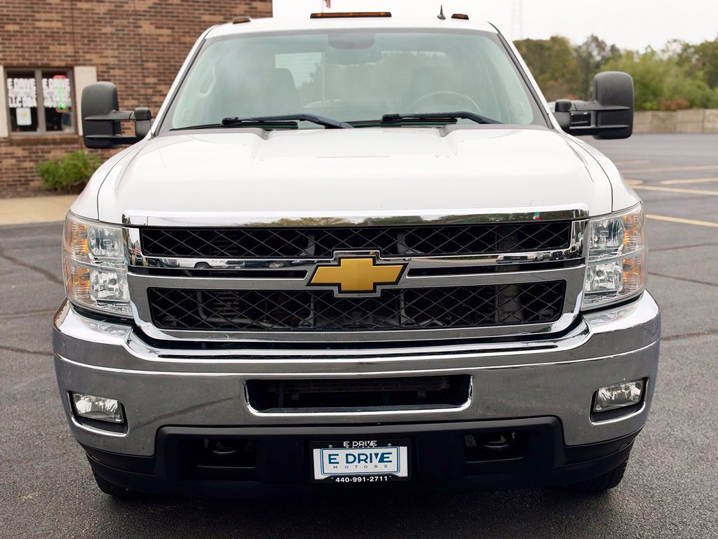 Used 2014 Chevrolet Silverado 3500 LTZ w/ LTZ Plus Package AWD/4WD image 2