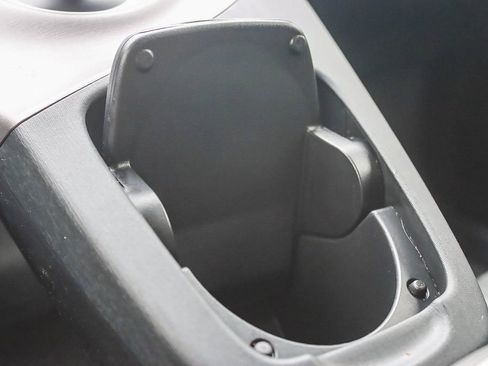 Used 2015 Toyota Prius Four image 34