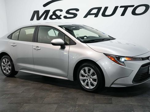Used 2023 Toyota Corolla LE FWD image 6
