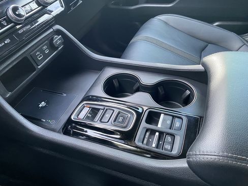 Used 2024 Honda Pilot EX-L image 29