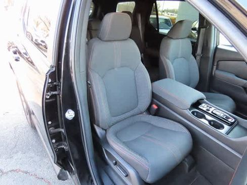 Certified 2023 Honda Pilot Sport image 18