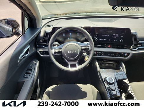 Certified 2025 Kia Sportage LX image 16