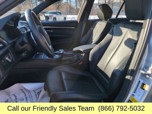 Used 2018 BMW 340i xDrive Sedan w/ Executive Package image 11