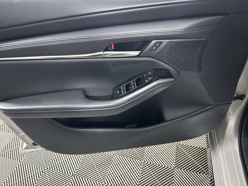 Used 2025 MAZDA MAZDA3 s image 28