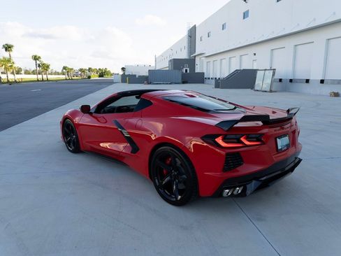 Used 2022 Chevrolet Corvette Stingray Preferred Cpe w/ Z51 Performance Package image 3