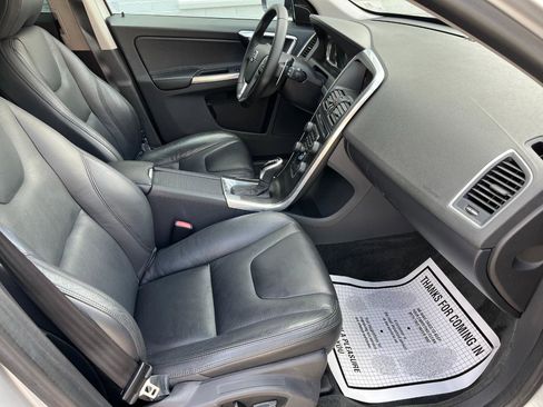 Used 2014 Volvo XC60 T6 image 19