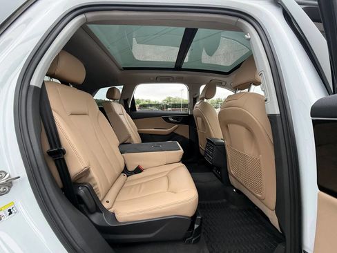 Used 2020 Audi Q7 3.0T Premium AWD/4WD image 10