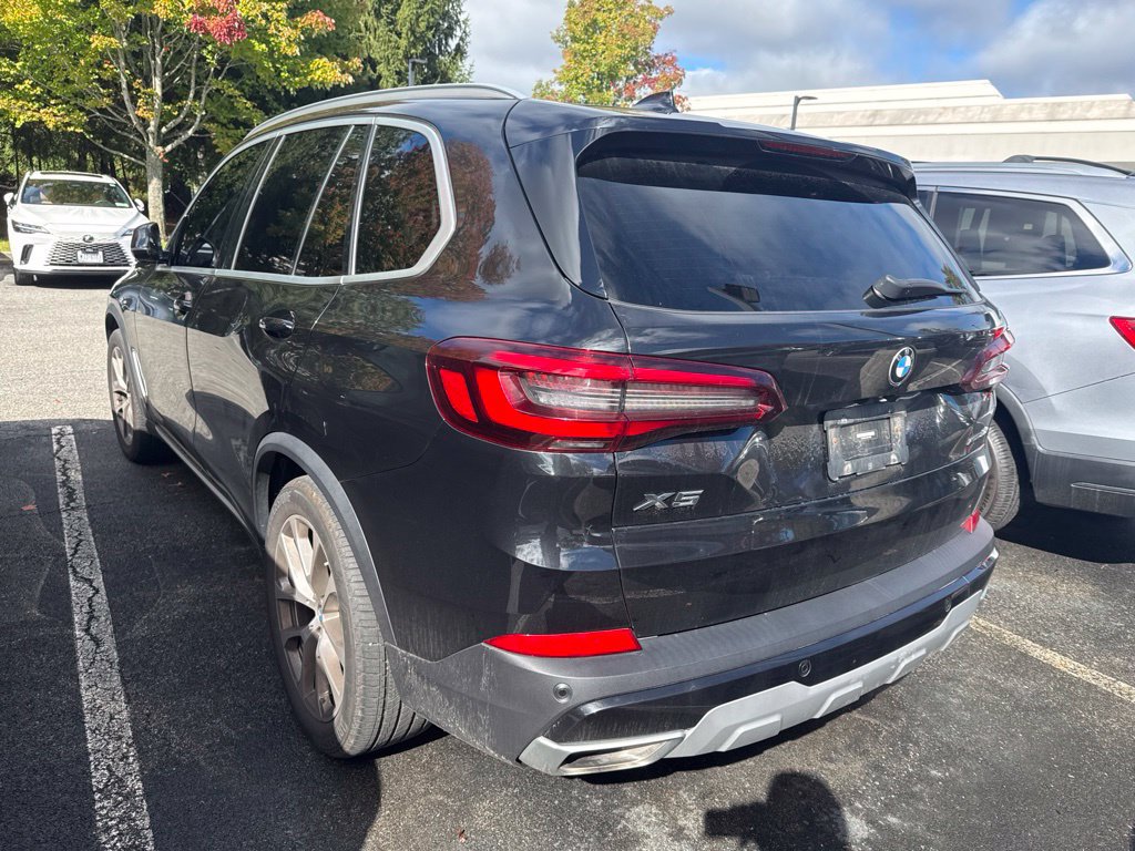 Used 2022 BMW X5 xDrive40i w/ Premium Package AWD/4WD image 4