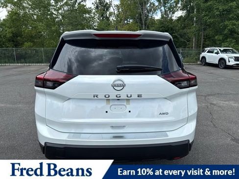 New 2026 Nissan Rogue SV w/ Cold Weather Package AWD/4WD image 7