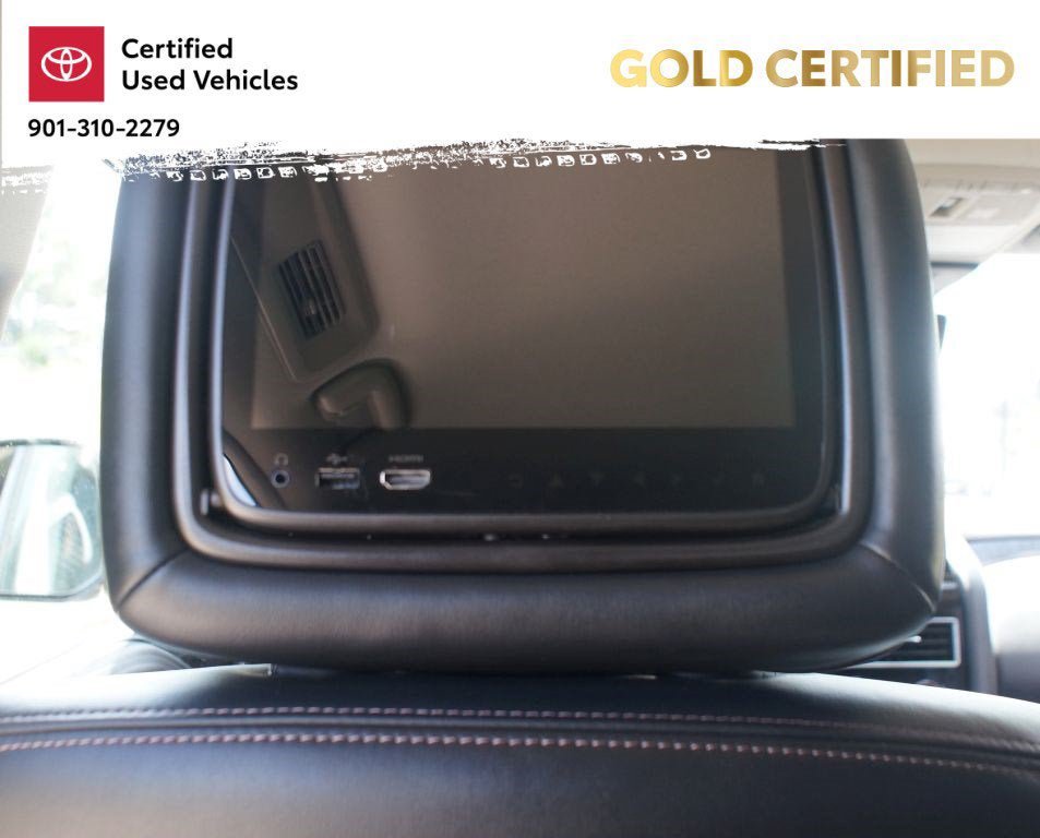 Used 2022 Nissan Armada Platinum RWD image 10
