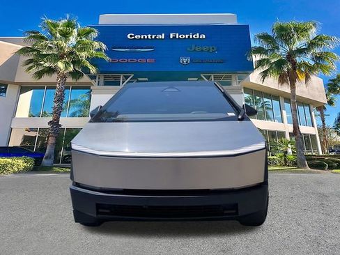 Used 2024 Tesla Cybertruck AWD Crew Cab image 3