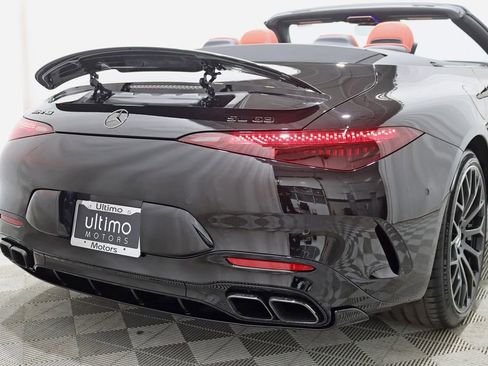 Used 2022 Mercedes-Benz SL 63 AMG 4MATIC image 16