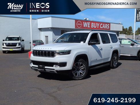 Used 2024 Jeep Wagoneer Series II w/ Flexible Seating Group image 1