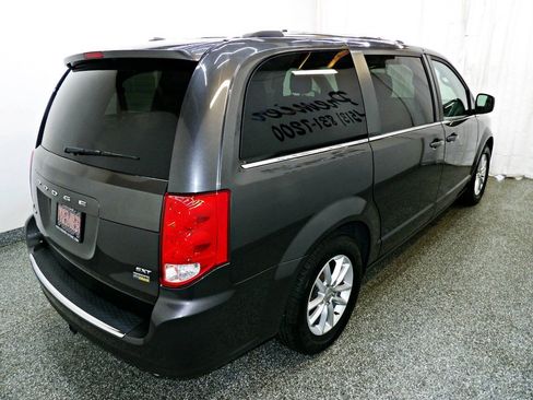 Used 2019 Dodge Grand Caravan SXT FWD image 6