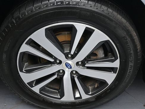 Used 2018 Subaru Outback 2.5i Limited image 34