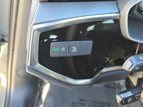 Certified 2025 Audi Q3 2.0T Premium w/ Convenience Package image 29