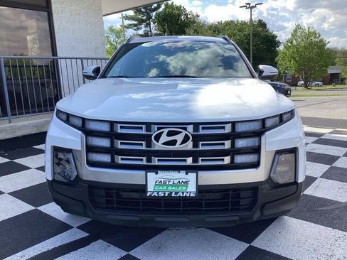 Used 2025 Hyundai Santa Cruz SEL FWD image 3