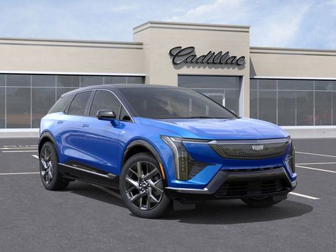 New 2026 Cadillac Optiq Luxury 1 image 7