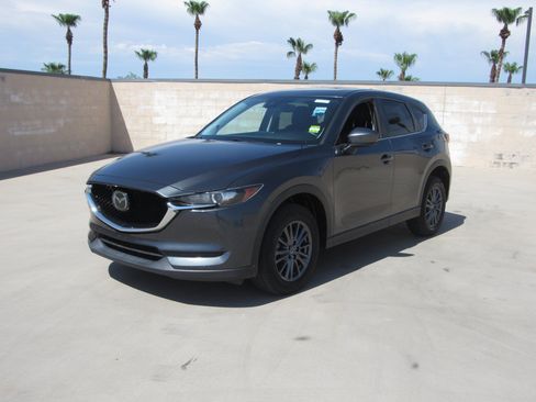 Used 2019 MAZDA CX-5 Touring FWD image 1