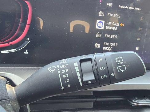 Used 2025 Kia Telluride S FWD image 30