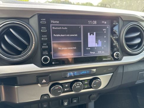 Used 2021 Toyota Tacoma SR5 image 12