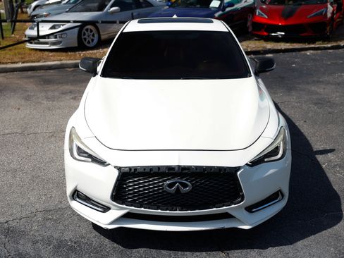 Used 2017 INFINITI Q60 Red Sport 400 AWD/4WD image 20