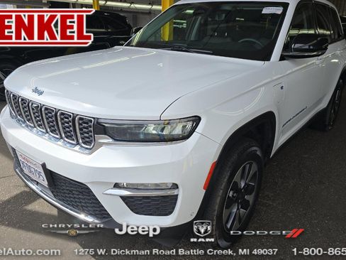 Used 2023 Jeep Grand Cherokee 4WD 4xe w/ Luxury Tech Group II image 1