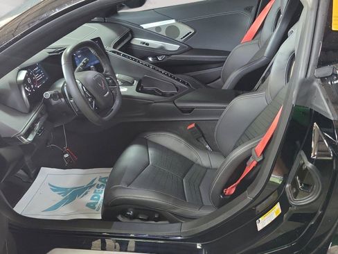Used 2024 Chevrolet Corvette Stingray Preferred Cpe w/ Z51 Performance Package RWD image 3
