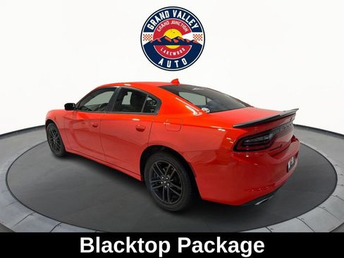 Used 2019 Dodge Charger SXT w/ Driver Confidence Group image 8